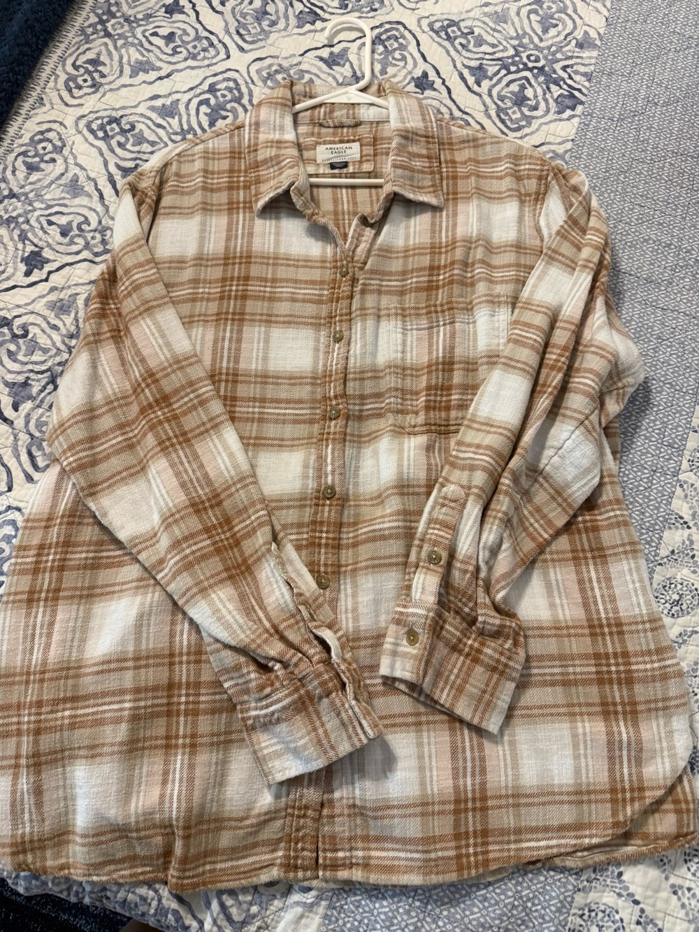 Women’s American Eagle Flannel Classic Plaid Button-Up Shirt - Tan & Cream